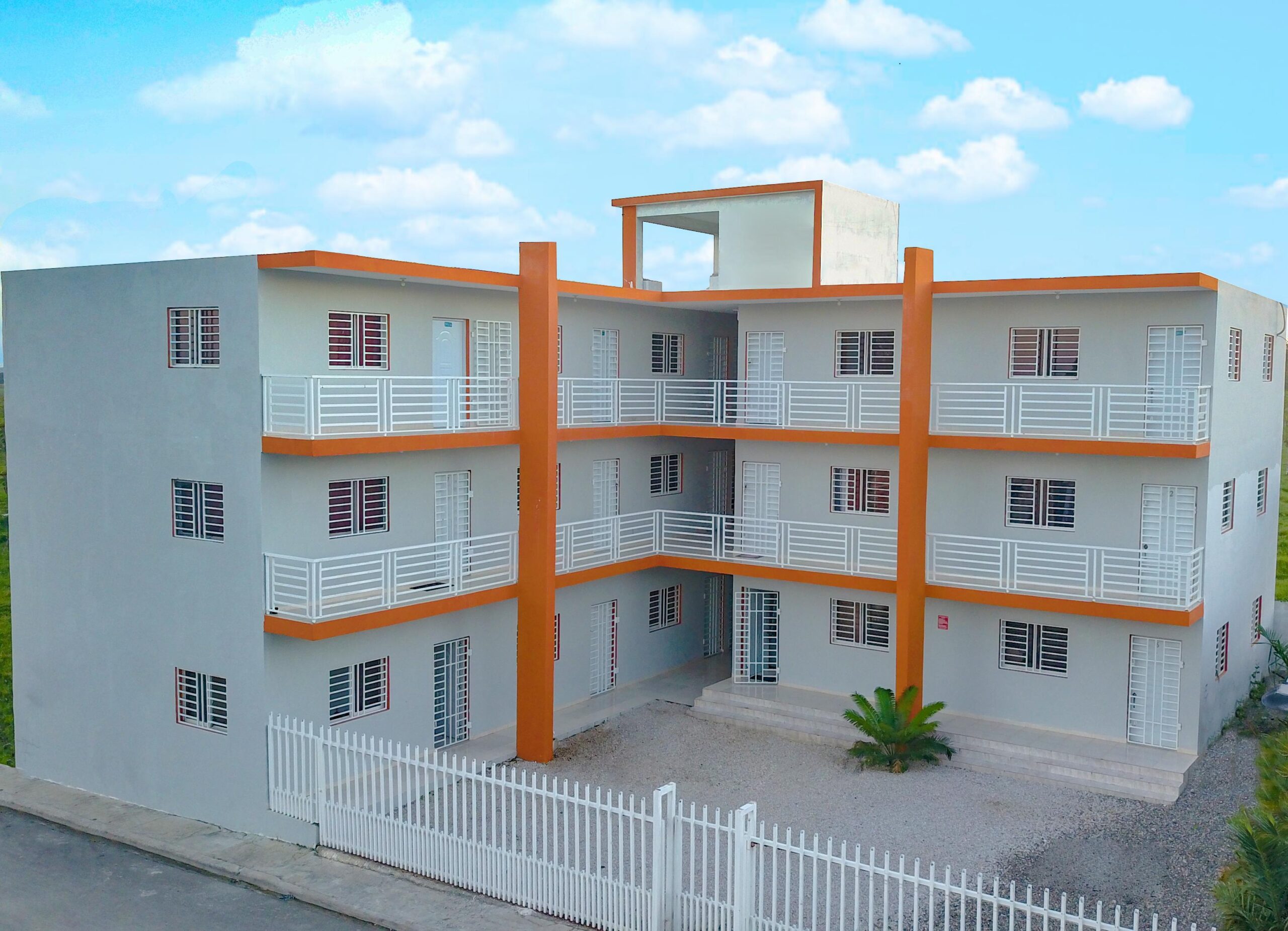 Bloque de apartamentos en construcción